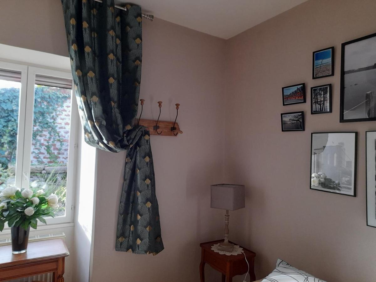Bed and Breakfast Aux Glycines Marcilly-Ogny Экстерьер фото